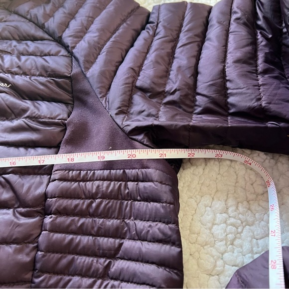 ddie Bauer First Ascent Microtherm 2.0 Stormdown Hooded Jacket - Picture 8 of 12